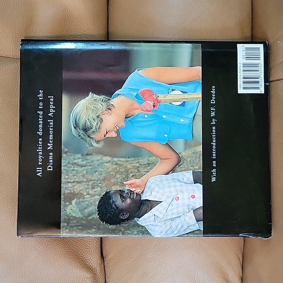 DIANA Remembered 1961- 1997 MACMILLAN The Daily Telegraph - Picture 2 of 9